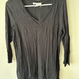 Vince Camuto Gray Fitted Blouse with V-Neck